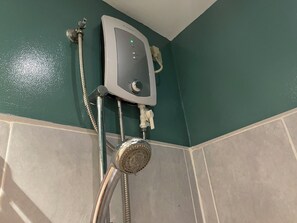 Dusche mit Handbrause