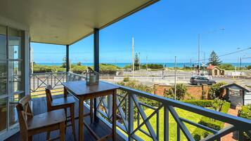 Family House | Terrace/patio