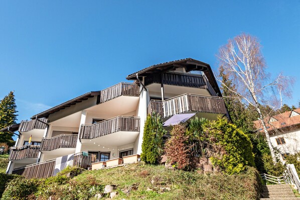 Exterior - Apartment 'Fewo Zeus' with Private Terrace and Wi-Fi (Todtmoos)