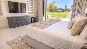 5 habitaciones, tabla de planchar con plancha, wifi y ropa de cama