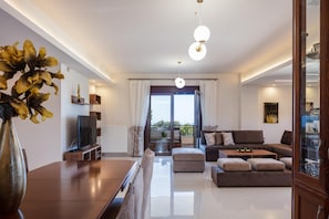 Villa | 4 sovrum och gratis barnsängar