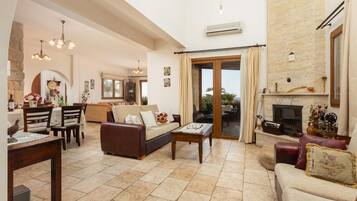 Villa | 3 bedrooms, soundproofing