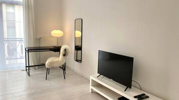 Apartment, 1 Schlafzimmer, Raucher, Balkon | Zimmerausstattung