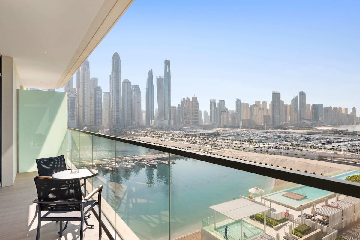 Traditional Apartment | Balcony view