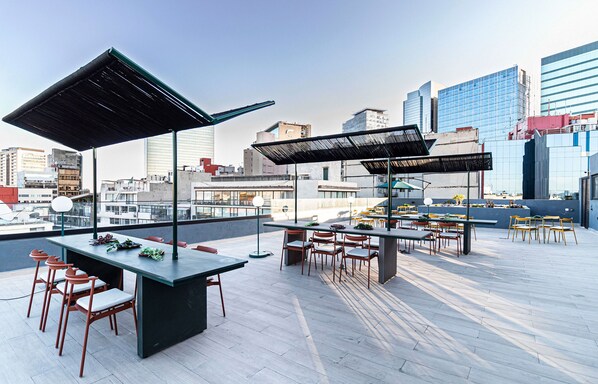 Outdoor dining - Casa Sócrates by Kukun (Ciudad de México)