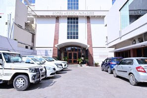 Exterior - Hotel Ashoka Paradise (Guntakal)