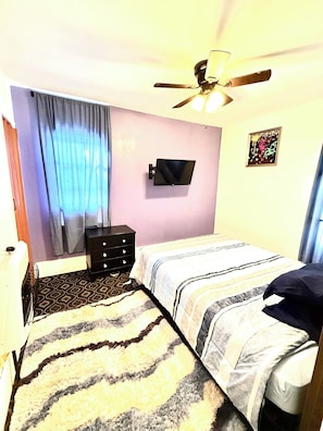 2 bedrooms, WiFi, bed sheets