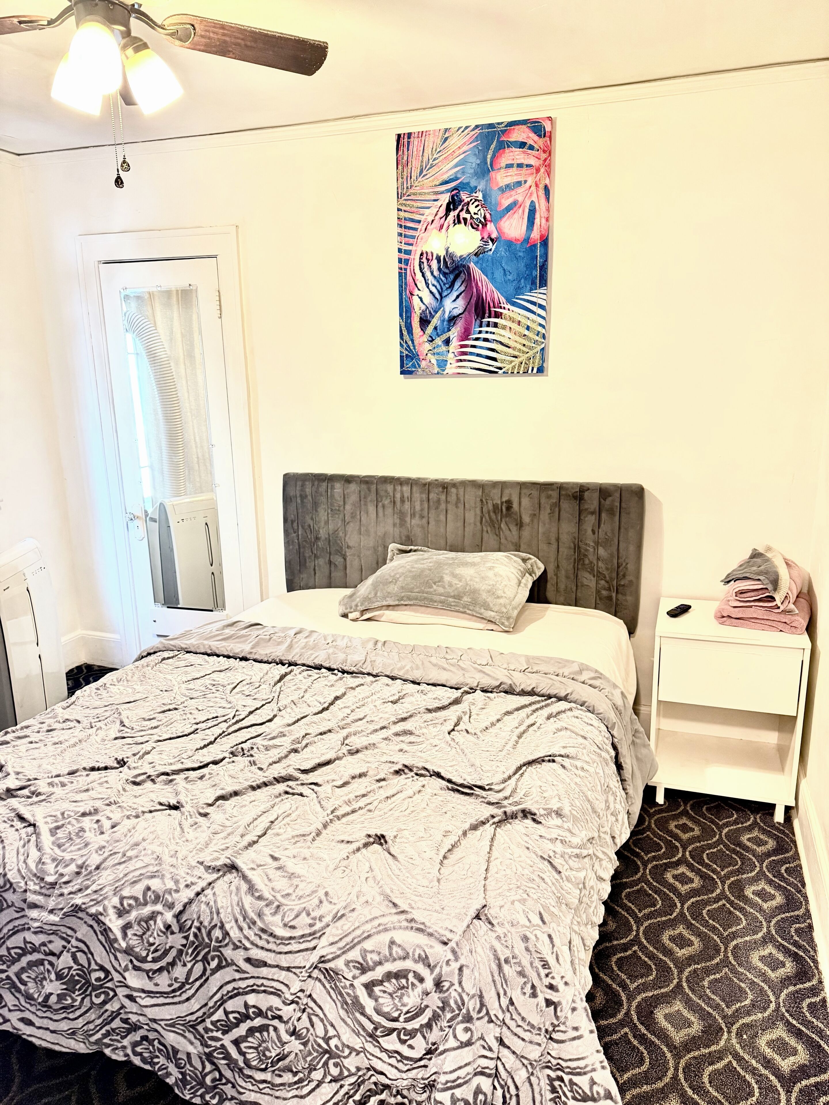 2 bedrooms, WiFi, bed sheets