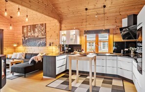 Smart-tv och eldstad