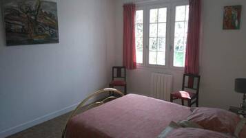 6 habitaciones, wifi y ropa de cama
