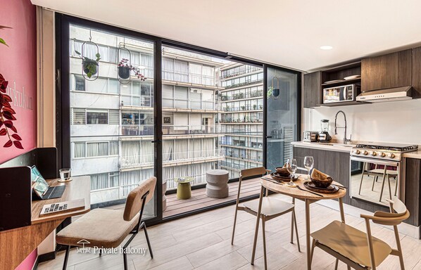 Fridge, microwave, oven, stovetop - Casa Socrates by Kukun (Ciudad de México)