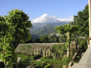 Property grounds - Tuscany, amazing view, private jacuuzi (Coreglia Anteminelli)