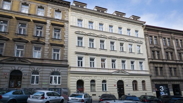 Front of property - Apartment CONTINENTS by Train & Bus st. (Prague)