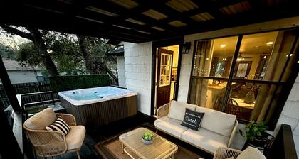 Tx Hill Country- Canyon Lake 🦮Friendly, Casita🏡🏡, Hot Tub. 10 guest