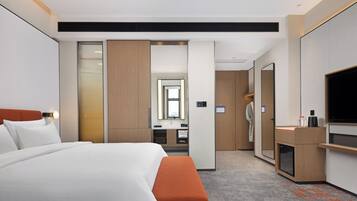 Superior Room, 1 Bedroom, Non Smoking, City View | Blackout drapes, iron/ironing board, free WiFi, bed sheets