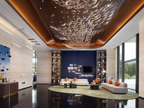 Lobby sitting area - Hampton by Hilton Dongguan Liaobu Songshan Lake Avenue (Dongguan)