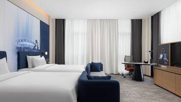 Superior Double Room, 1 Bedroom, Non Smoking, City View | Blackout drapes, iron/ironing board, free WiFi, bed sheets