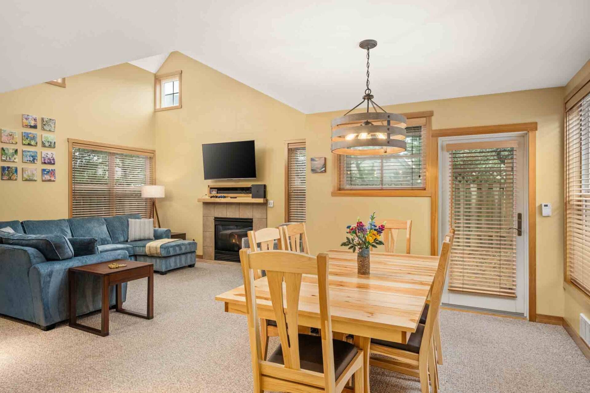 Smart TV, fireplace, video games