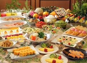 Daily buffet breakfast for a fee