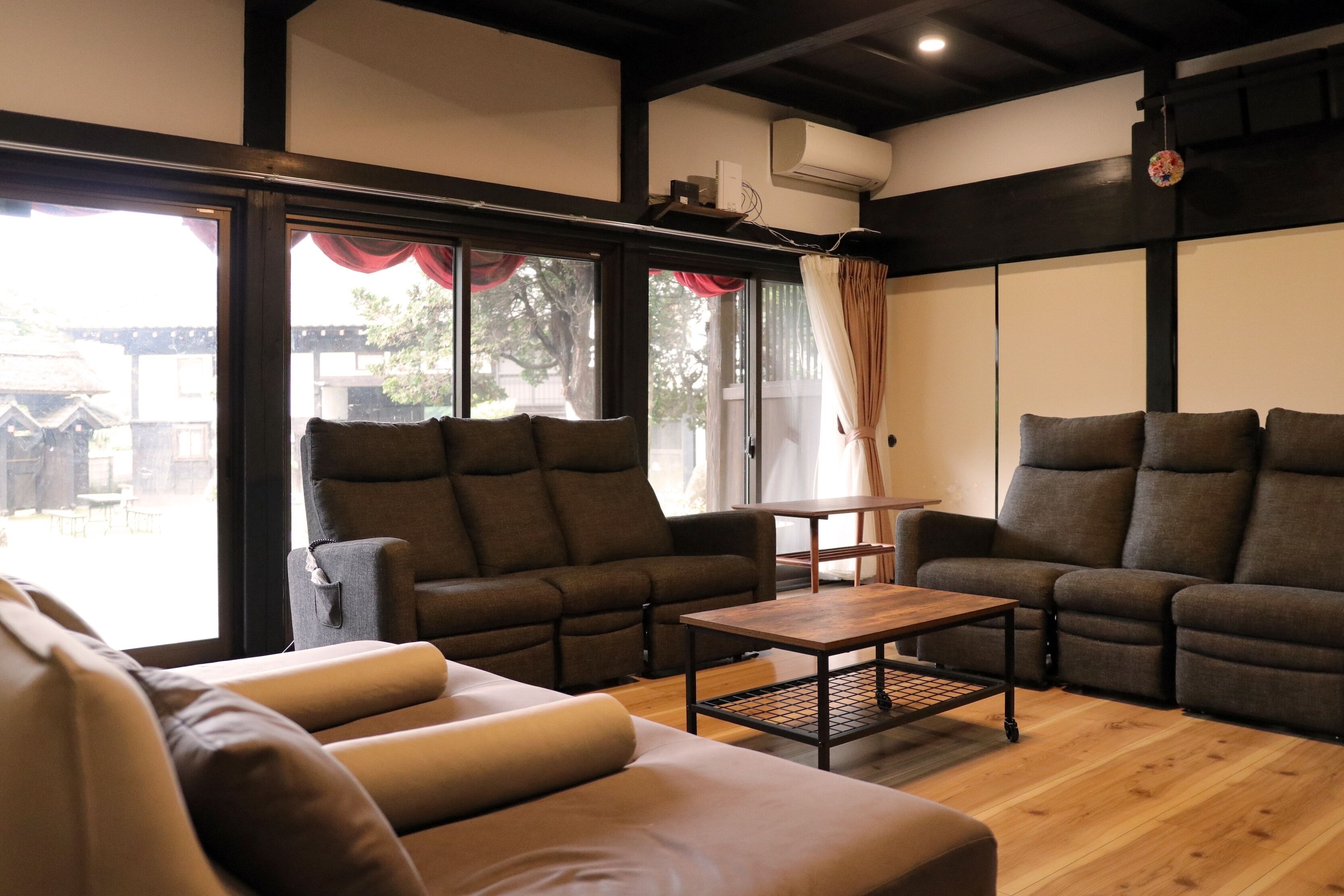 Deluxe House | In-room safe, blackout drapes, free WiFi, bed sheets