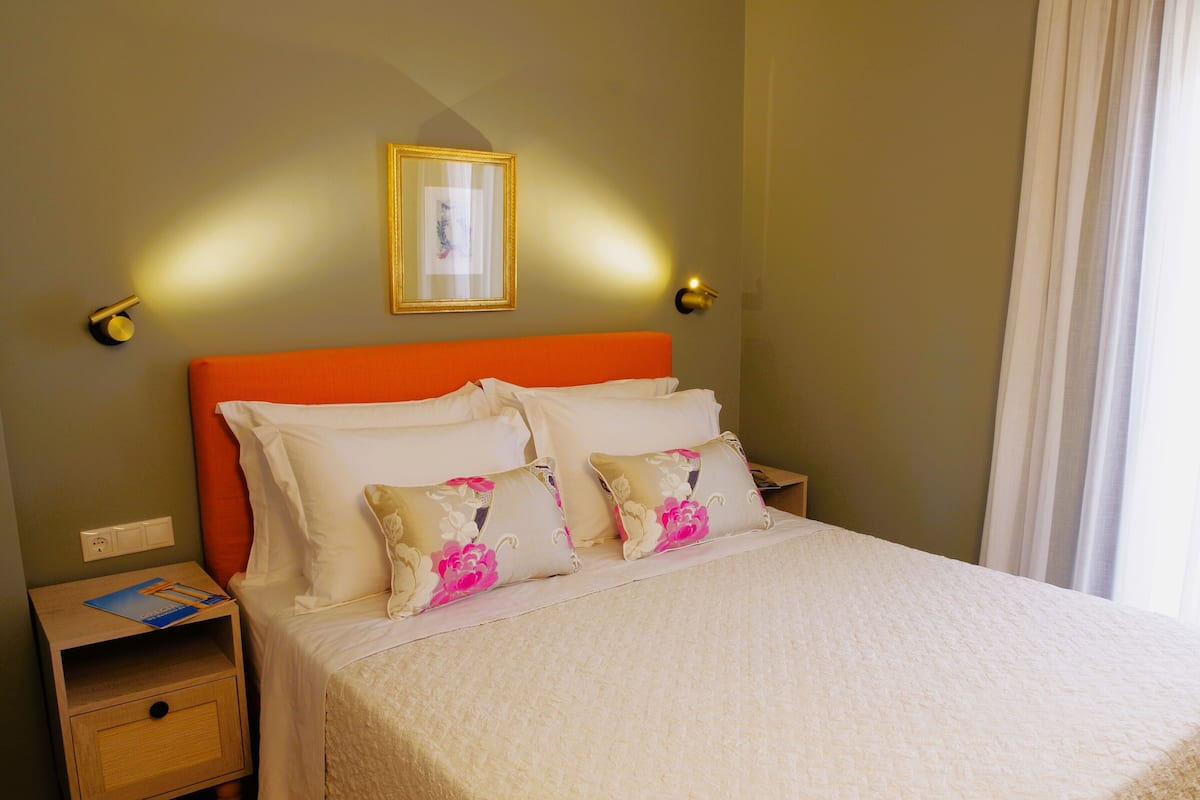 Standard Apartment | 1 bedroom, desk, laptop workspace, soundproofing