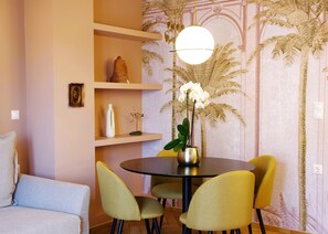 Classic Apartment | Living area - Absolute Athens Acropolis View (Athens)