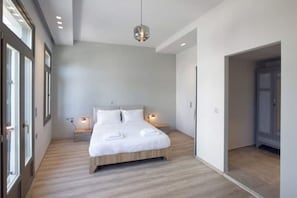 2 bedrooms, iron/ironing board, WiFi, bed sheets - @Aristea's (Chania)