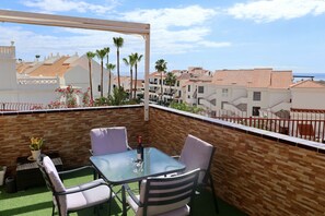 Outdoor dining - The Heights (Los Cristianos)