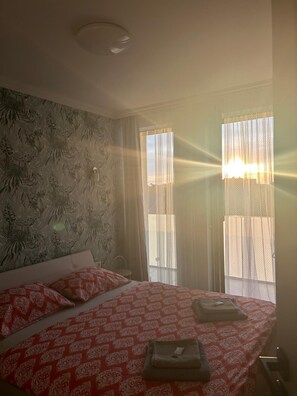 2 habitaciones, wifi y ropa de cama