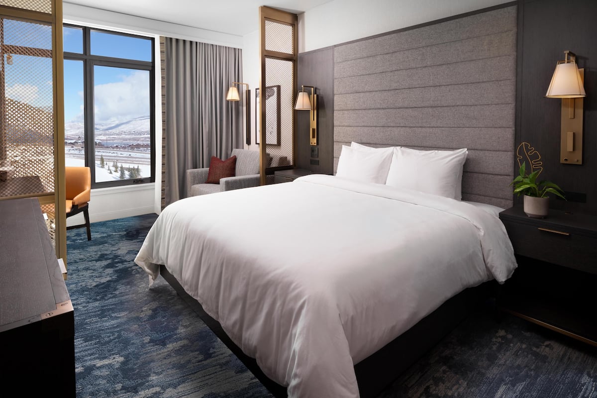 1 bedroom, hypo-allergenic bedding, in-room safe, desk