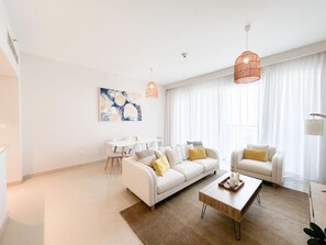 Living area - ANW Vacation Homes - Harbour Views 2 T 2 in Creek Harbour - 2 Bedroom apartment, (Dubai)