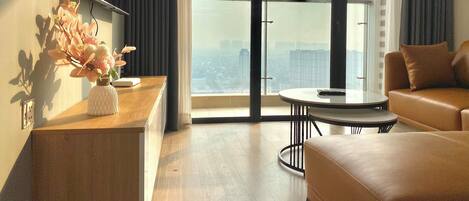 Departamento familiar | Área de sala de estar | Smart TV de 40 pulgadas con canales digitales