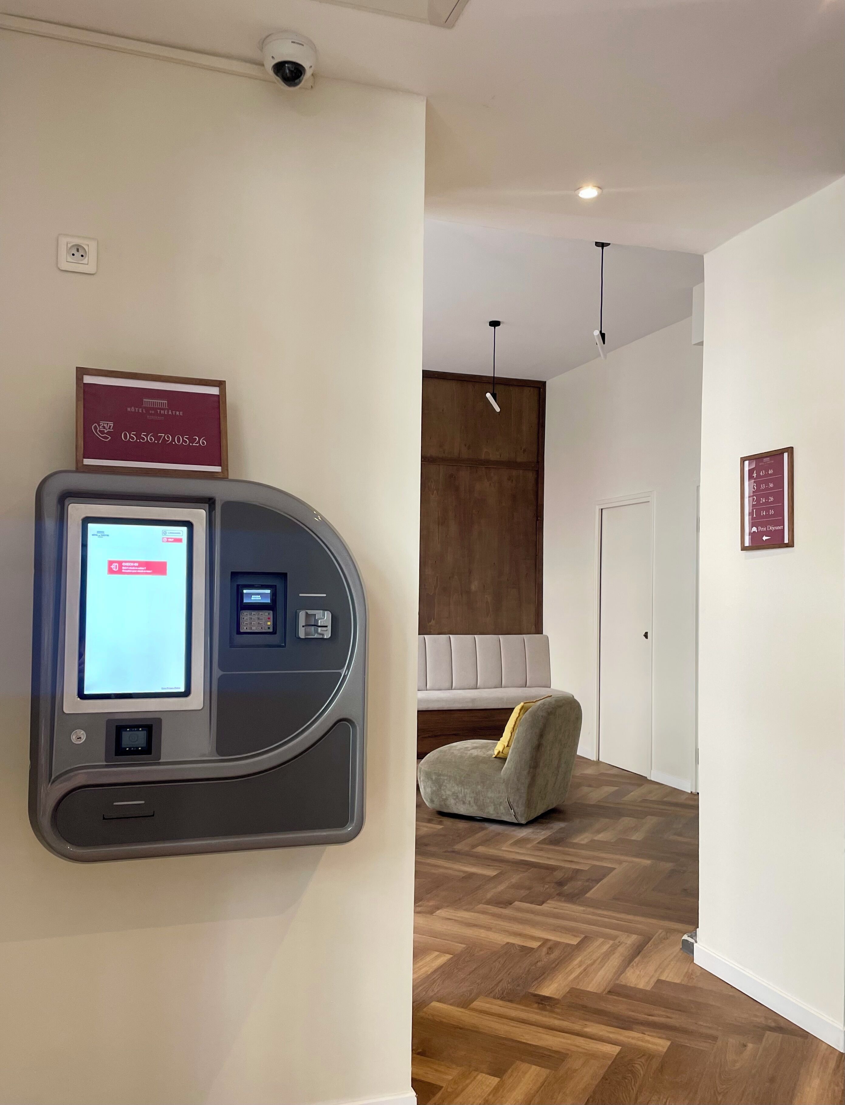 Check-in/check-out kiosk