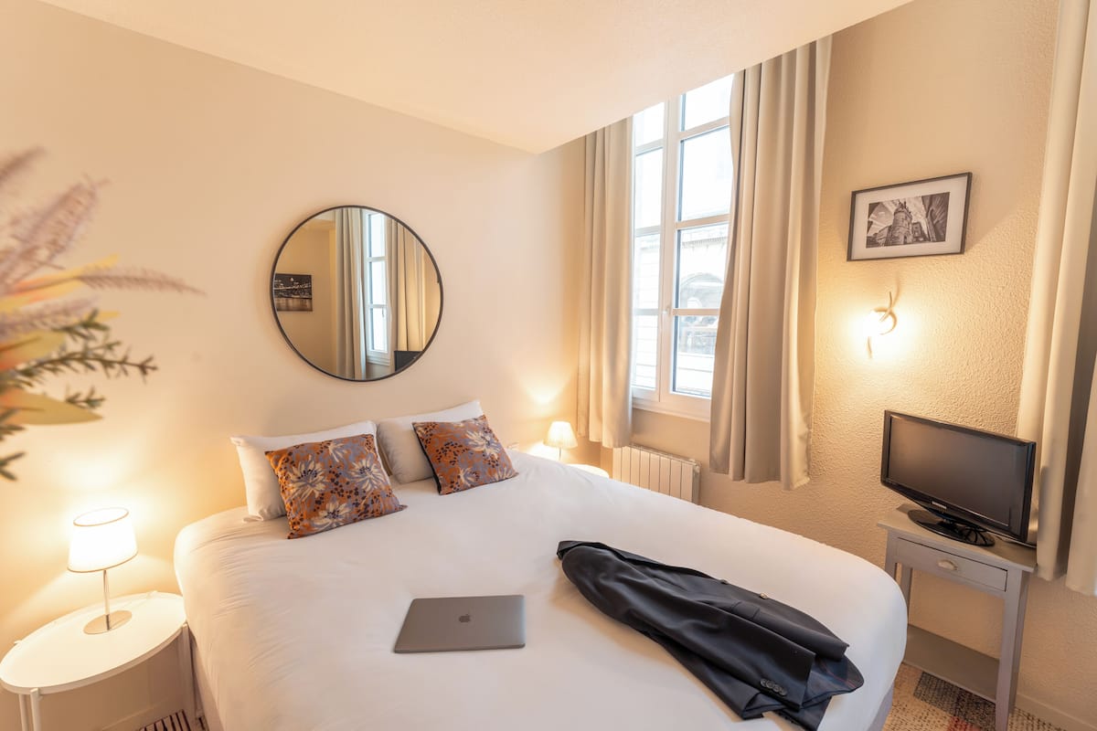 Kamer | 1 slaapkamer, luxe beddengoed, pillowtop-bedden, individueel gedecoreerd