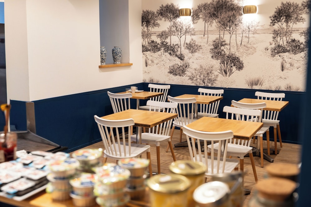 Hôtel du Théâtre by null