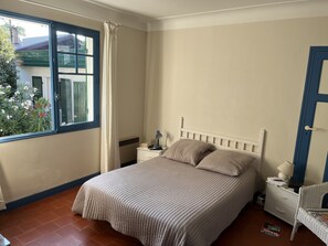 4 bedrooms, in-room safe, iron/ironing board, travel cot - Villa, Plein Coeur du Moulleau-arcachon, 8 Personnes (Arcachon)