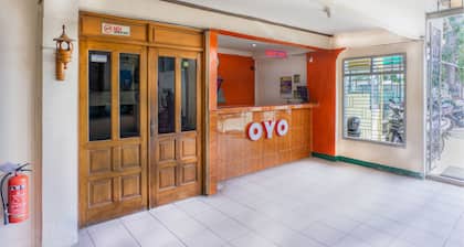 OYO 2180 Vina Vira Hotel