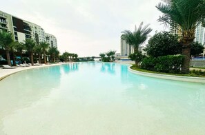 Utomhuspool