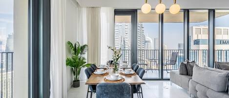 豪華公寓 | 飯廳