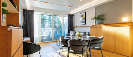 LÀgenhet Deluxe - 1 sovrum - kök | 1 sovrum, skrivbord, gratis wi-fi och sÀngklÀder