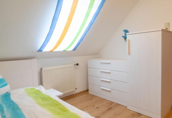 2 habitaciones, cuna de viaje, wifi gratis y ropa de cama 