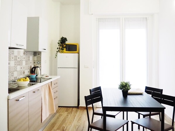 Chambre Triple Familiale | Cuisine privée