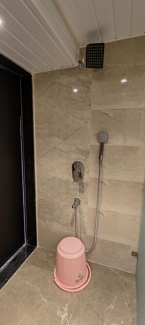 Superior Double Room | Bathroom - Grand Dyad Hotel  (Mumbai)