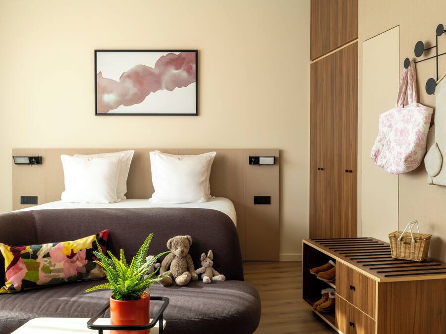 Premium-Apartment | Hochwertige Bettwaren, Betten mit Memory-Foam-Matratzen, Zimmersafe