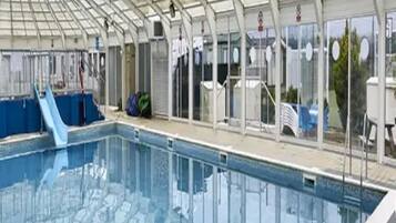 Cabin | Pool | Indoor pool