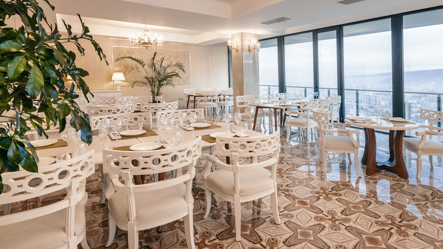 Panorama Lisi大酒店