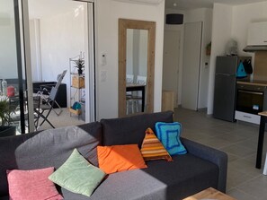TV - Port Leucate, Air-Conditioned T2, 4 Pers, Parking, Close to Beach (Port Leucate)