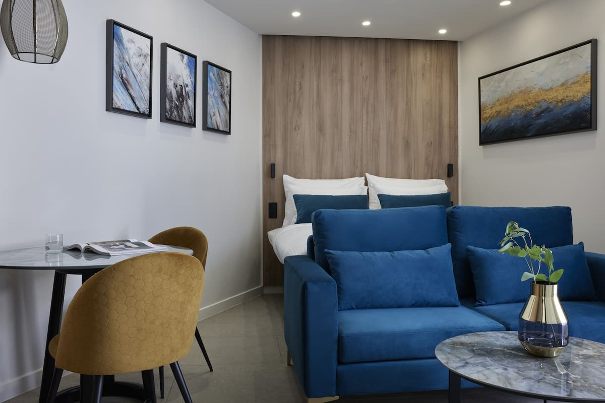 Loft with Hammam | ตู้นิรภัยในห้องพัก, ผ้าม่านกันแสง, ห้องเก็บเสียง, เตารีด/โต๊ะรีดผ้า
