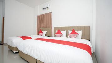 Free WiFi, bed sheets