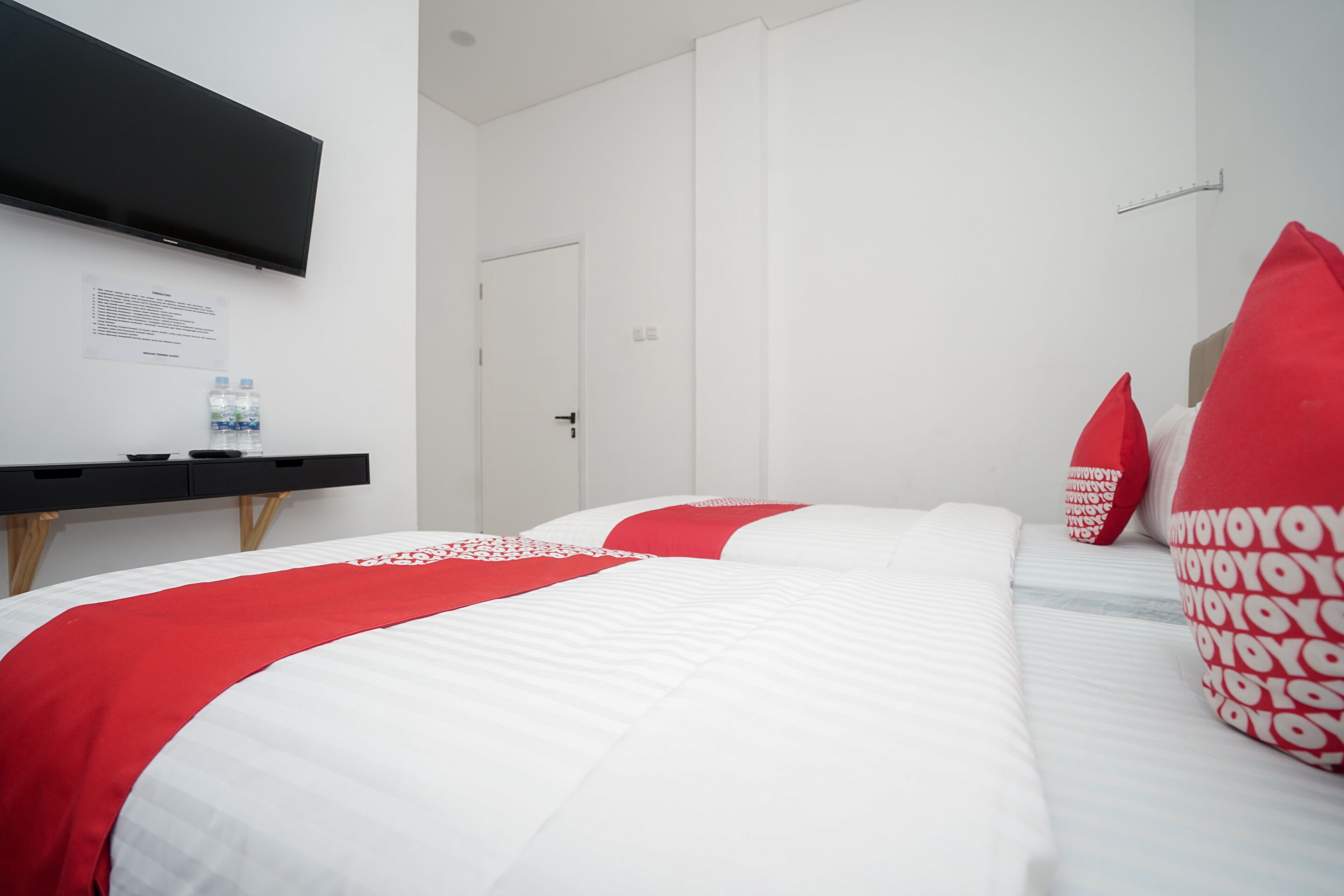 Photo - OYO 443 Hotel Barlian